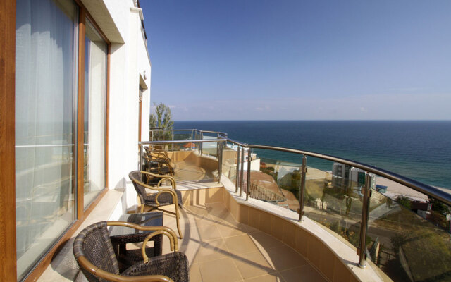 AquaView Hotel