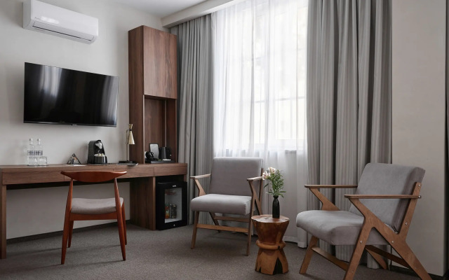 Hotel Zvezda