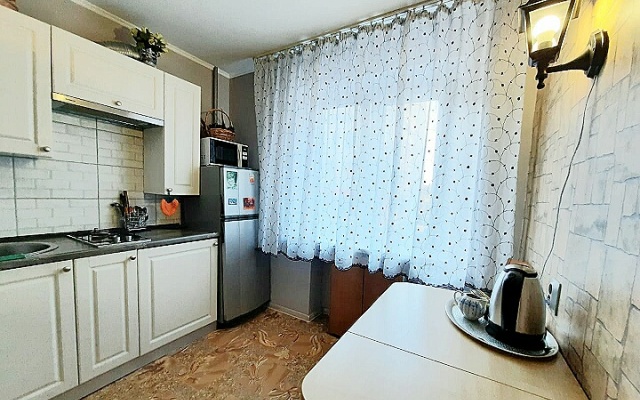 Na Kosmonavta Leonova 36a Apartments