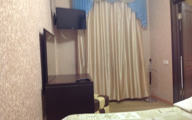 Отель Арманд