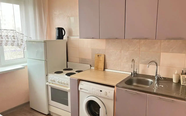 Ne Dorogaya Kvartra Na Pobede Uyutnoye Mestechko A Cozi Place Flat - Apartment in تشيليابنسك - Photo 5