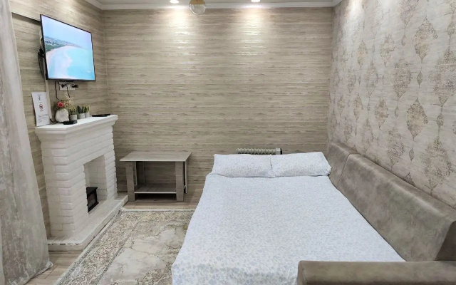 Castnyj Dom s Sadom u Filarmonii (Sevcenko 158)