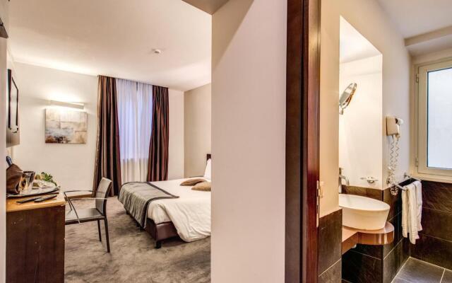 Hotel Trevi