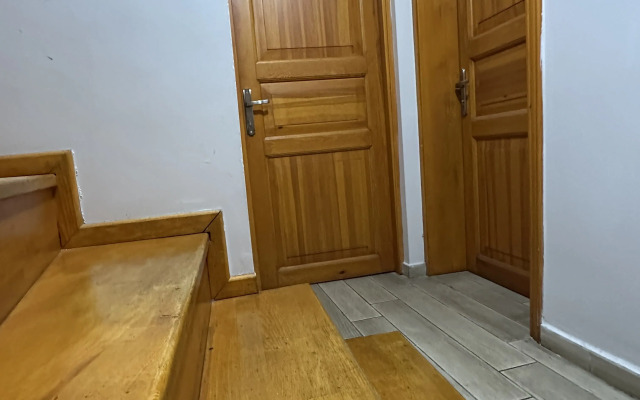 Отель Tree House