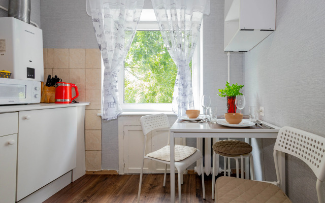Chernyahovskogo 20 Apartments