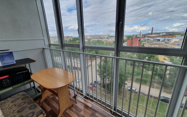 Uyutnaya Studiya na Matrosova Flat