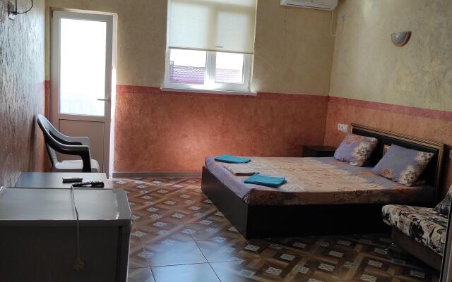 Maylan Guest House