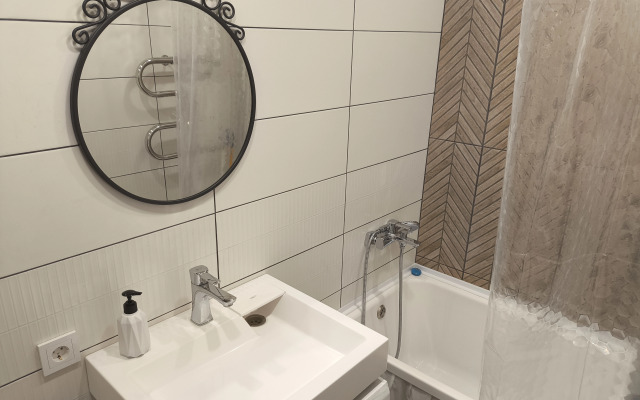 Квартира Урал Российская 222