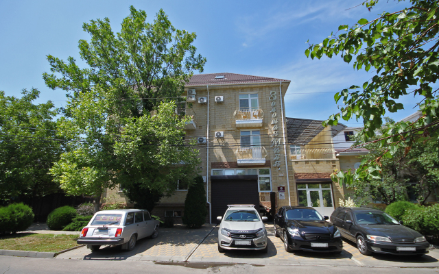Zolotaya Milya Guest House