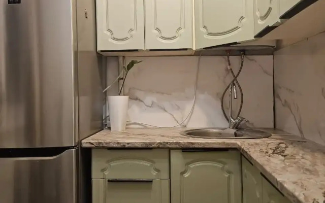 Dvukhkomnatnaya Kvartira S Dizaynerskim Remontom Na Gudovantseva 51 Flat