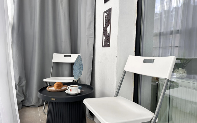 Kak Doma Na Komsomolskoy Flat