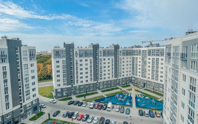 Sovremennaya S Paryaschey Krovatyyu Flat