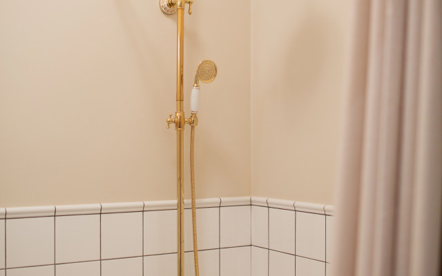 Квартира на проспекте Независимости 44