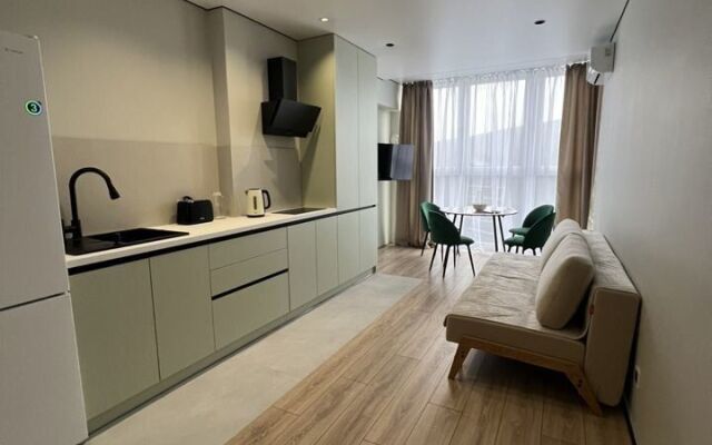 S Shikarnym Vidom V Panoramnom Osteklenii Flat