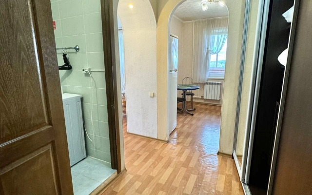 Polulyuks Na 8 Etazhe Flat
