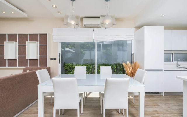 Вилла Maya 2BR private pool villa Nai Harn beach