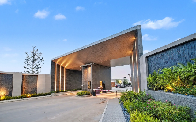 C32 Clover Residence Phuket 3 Bd Villa
