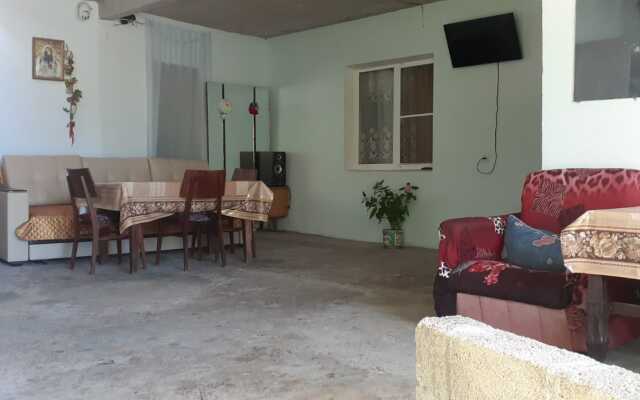 Tikhiy Ugolok Private House
