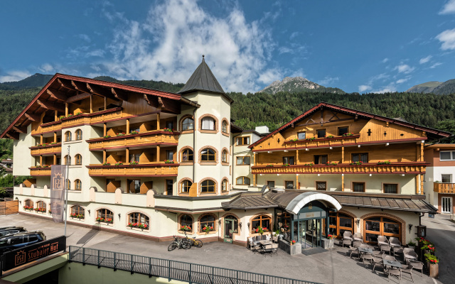 Отель Alpin Resort Stubaier Hof