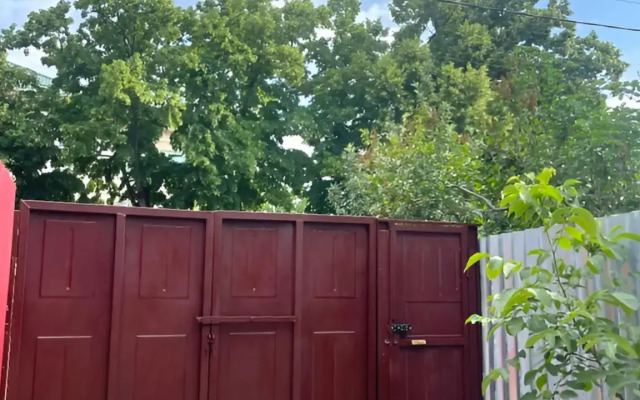 Частный дом в районе Авиагородка и МВД училища