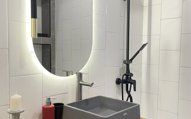 Апартаменты RemiAparts дизайнерская студия с ванной для 3-х гостей