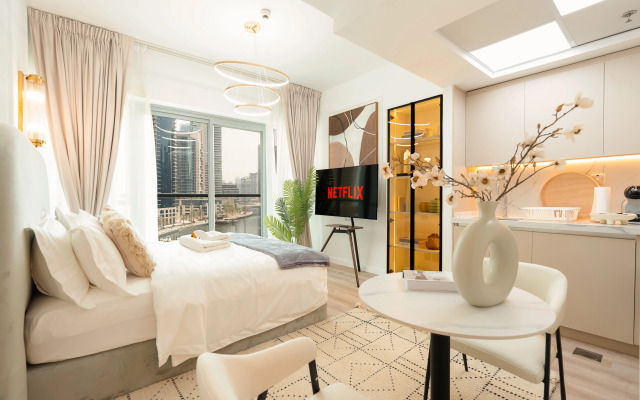 Апартаменты Keyrock Marina with Amazing View