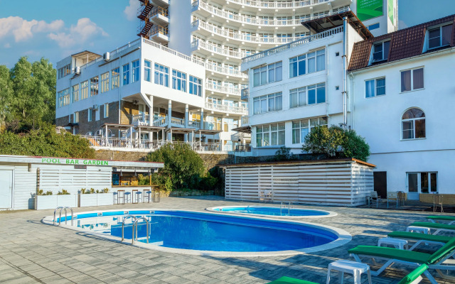 Garden Hills 3* Hotel by Provence