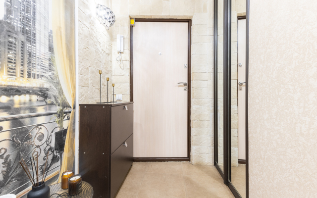 Апартаменты трехкомнатные на Меридианной