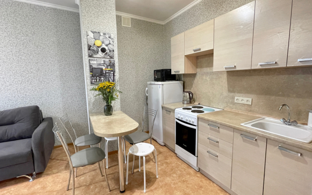 Na Naberezhnoy Yaryginskaya 13A Apartments