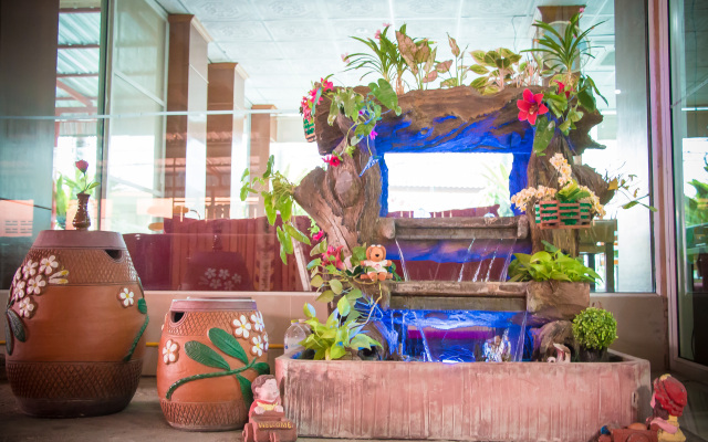 Отель Suchanan Hotel & Spa