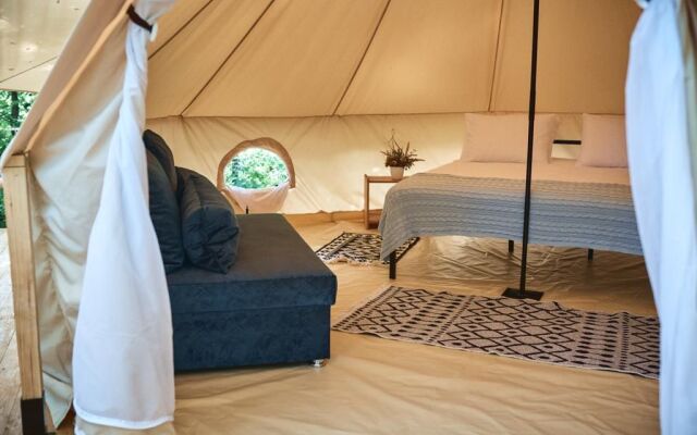 Ривер Глэмп