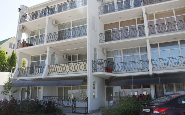 Asmi Apartments