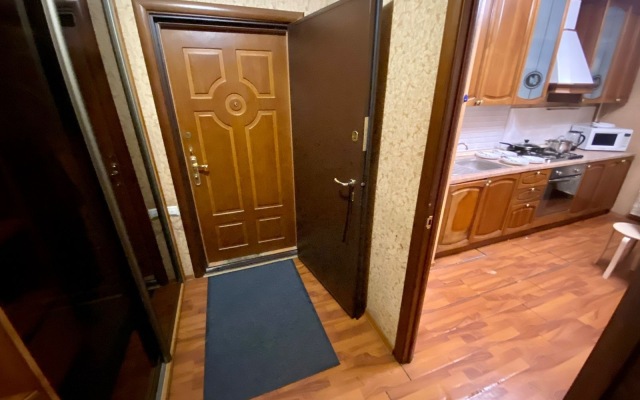 Tryohkomnatnaya v Kalinince Flat