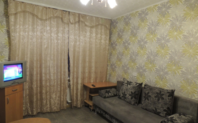 Квартира на Учебной, 15 с удобствами