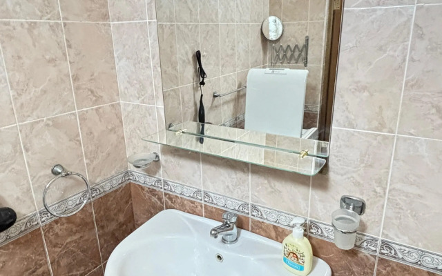 Prostornaya Dlya Chetverykh Flat