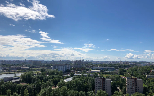 Sun-uyutnaya studiya ryadom s metro Apartments