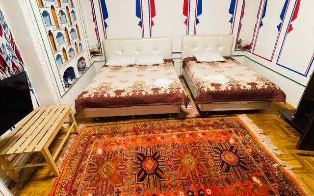 Chor Minor 100 m do starogo goroda s besplatnum bassejnom  Hotel