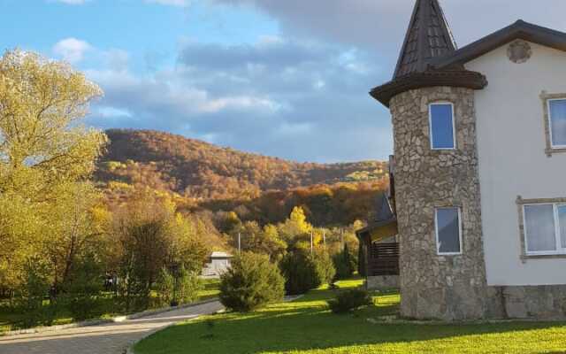 Gornaya Sloboda Hotel