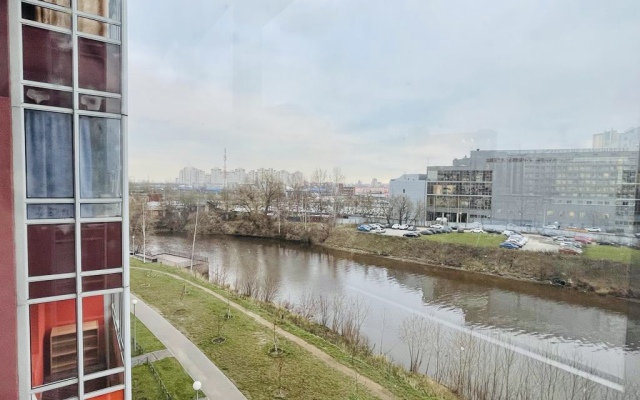 Uyutnaya Studiya ryadom s Ladozhskim Vokzalom Flat