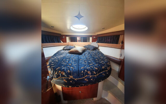 Yahta Meridian Hotel