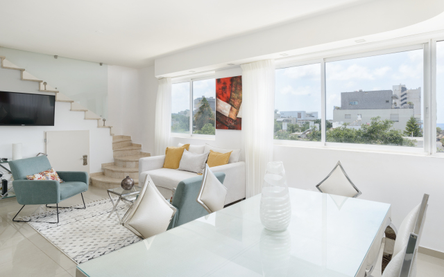 Penthouse With Panoramic View By Feelhome Apartments