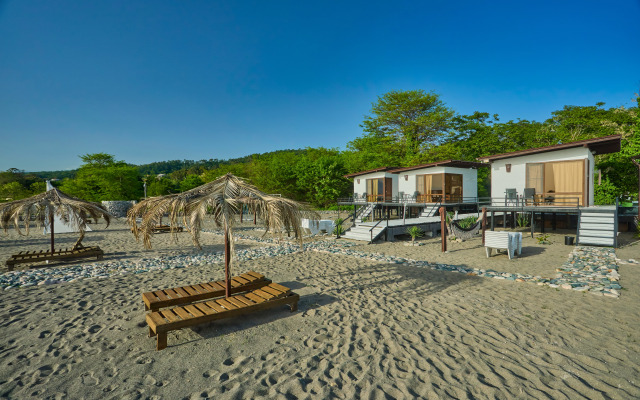 Aqua Resort Hotel