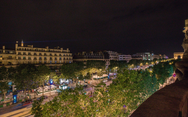 Апартаменты Up to 6 fantastic view Paris