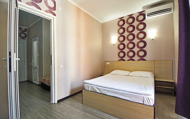 Lotos Hotel