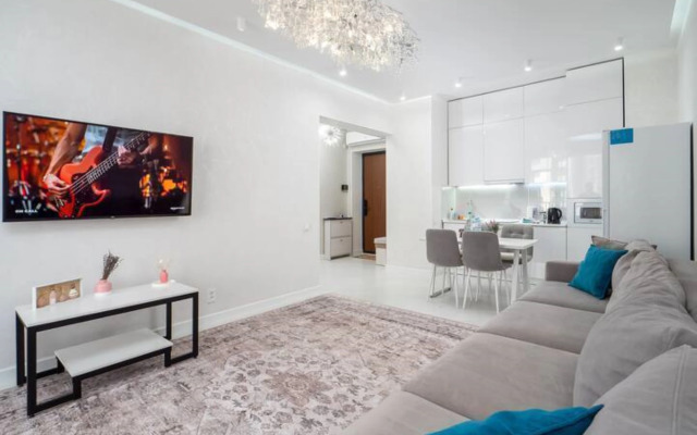 Na Prospekte Al-Farabi 41/3 Blok 3 Apartment