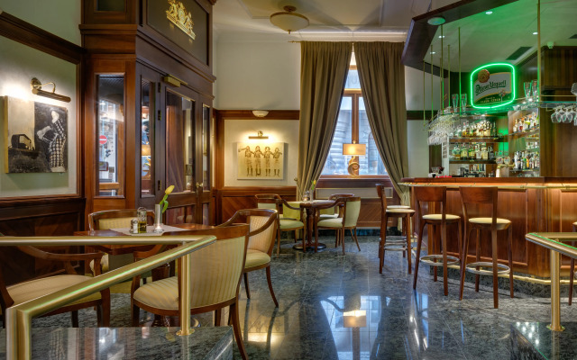 Boutique Seven Days Hotel