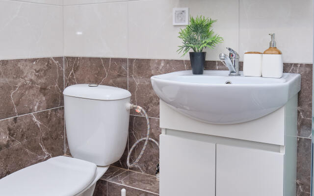 Апартаменты RentPlaza возле Центра