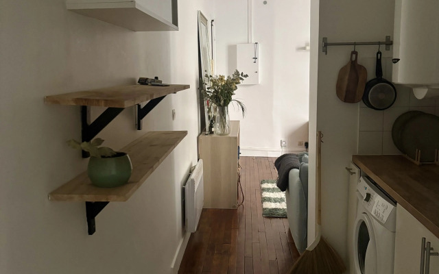 Uyutniye v Samom Tsentre Parizha Apartments