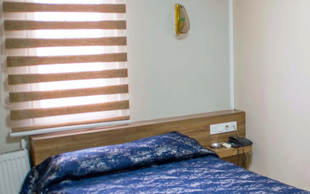 Yunus Hotel
