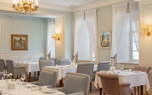 Hotel Rodina Grand Hotel & Spa Irkutsk 5*